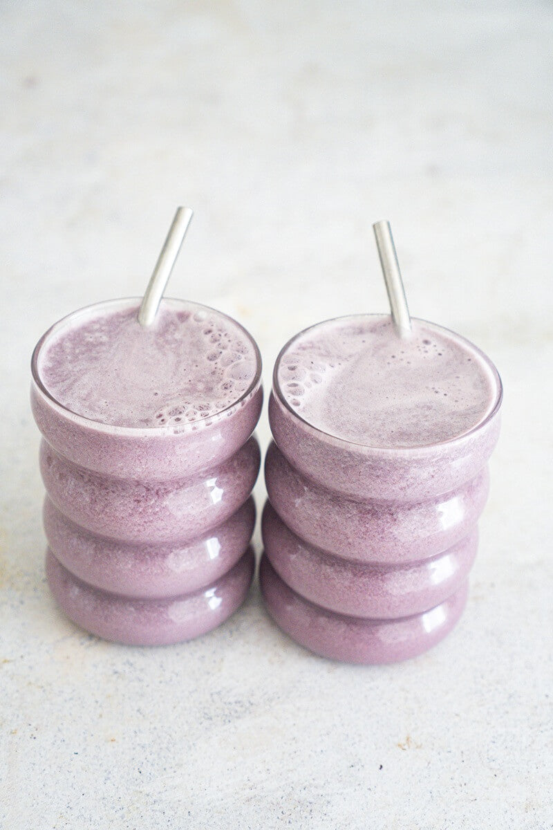 Björnbärs- och mandelmjölk